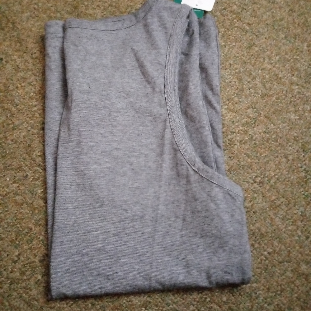 H&M Tank - Picture 2 of 3